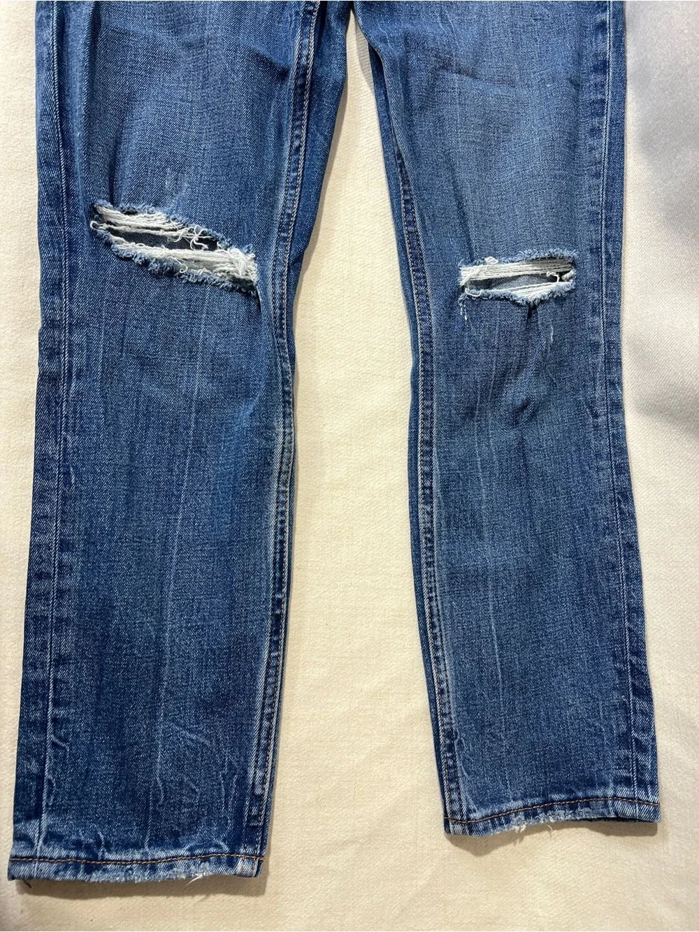 A&F The Skinny High Rise Jeans Size 28/6 Distressed Raw Hem Ankle